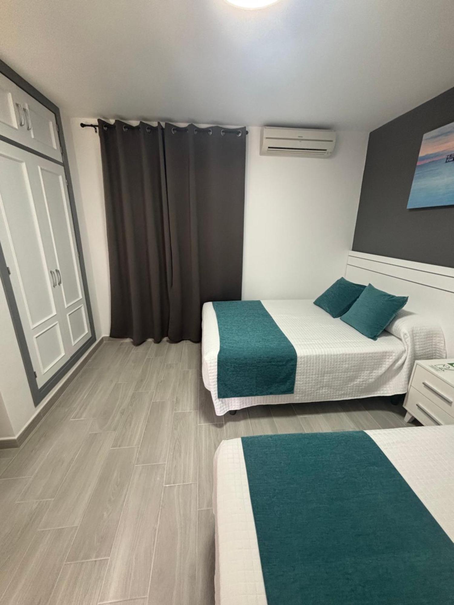 Hostal Los Mellizos Conil De La Frontera Eksteriør bilde