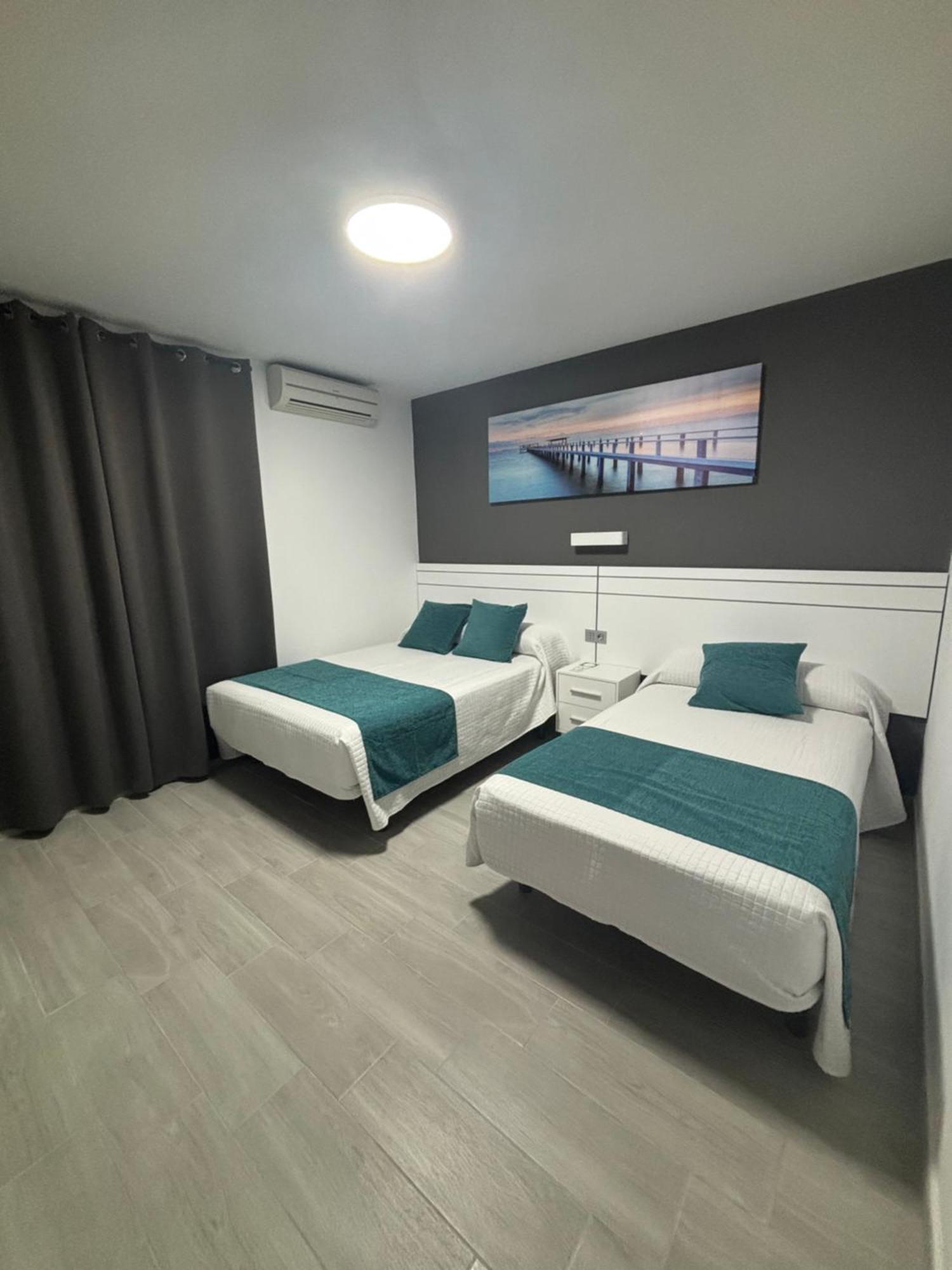 Hostal Los Mellizos Conil De La Frontera Eksteriør bilde
