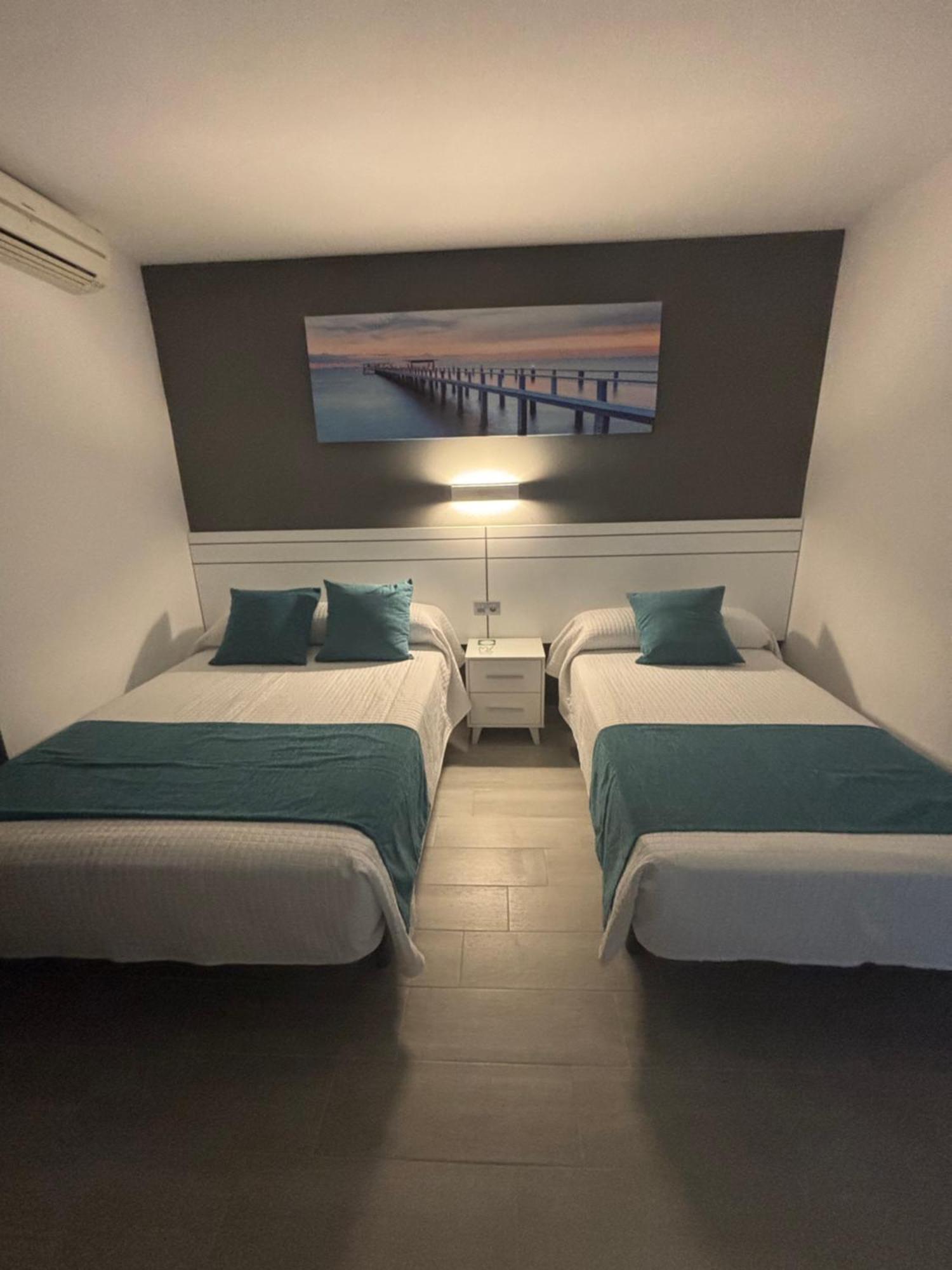 Hostal Los Mellizos Conil De La Frontera Eksteriør bilde
