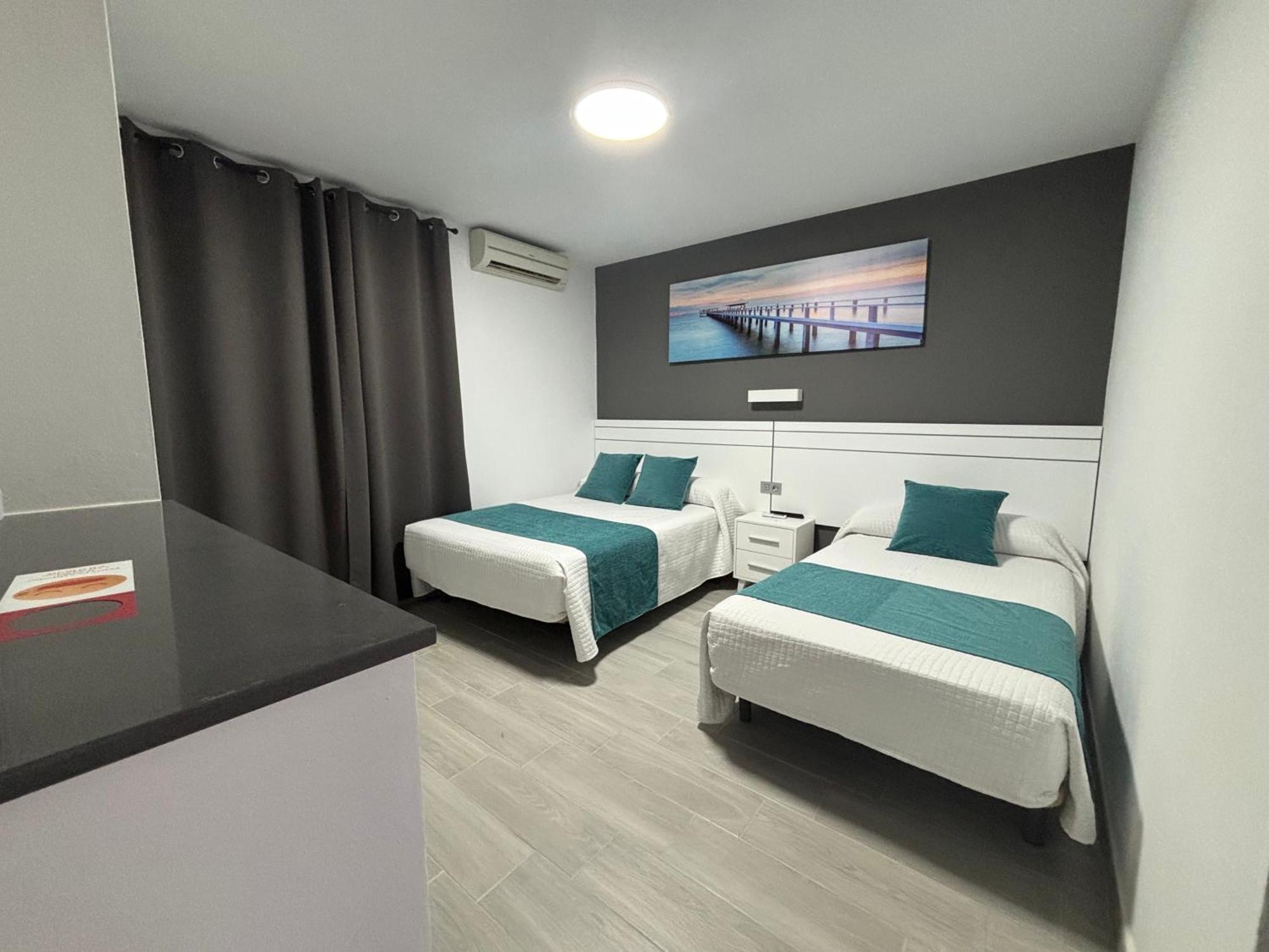 Hostal Los Mellizos Conil De La Frontera Eksteriør bilde