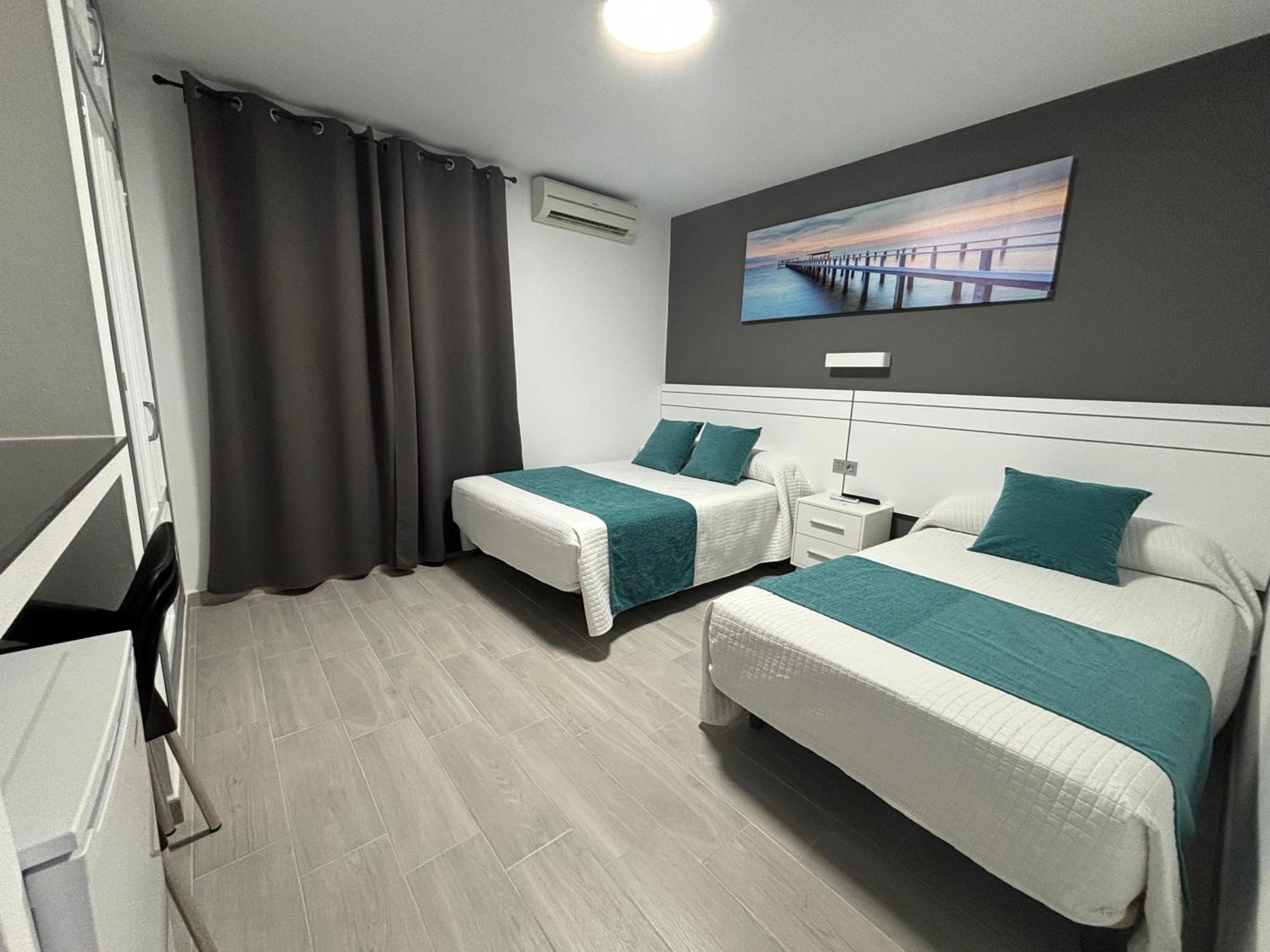 Hostal Los Mellizos Conil De La Frontera Eksteriør bilde