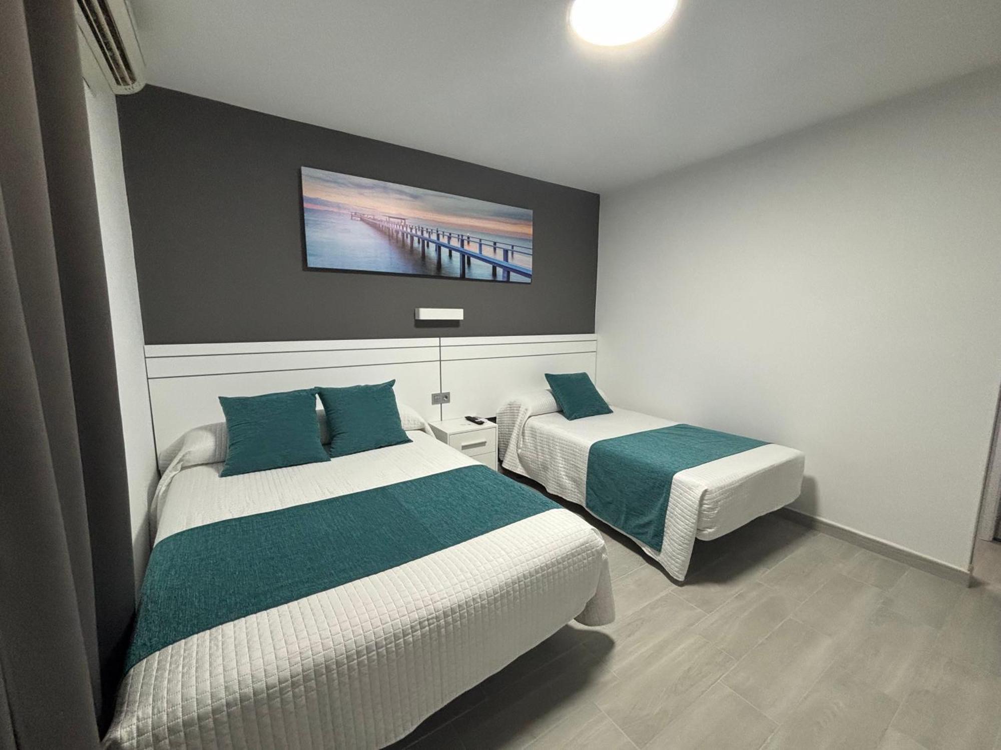 Hostal Los Mellizos Conil De La Frontera Eksteriør bilde