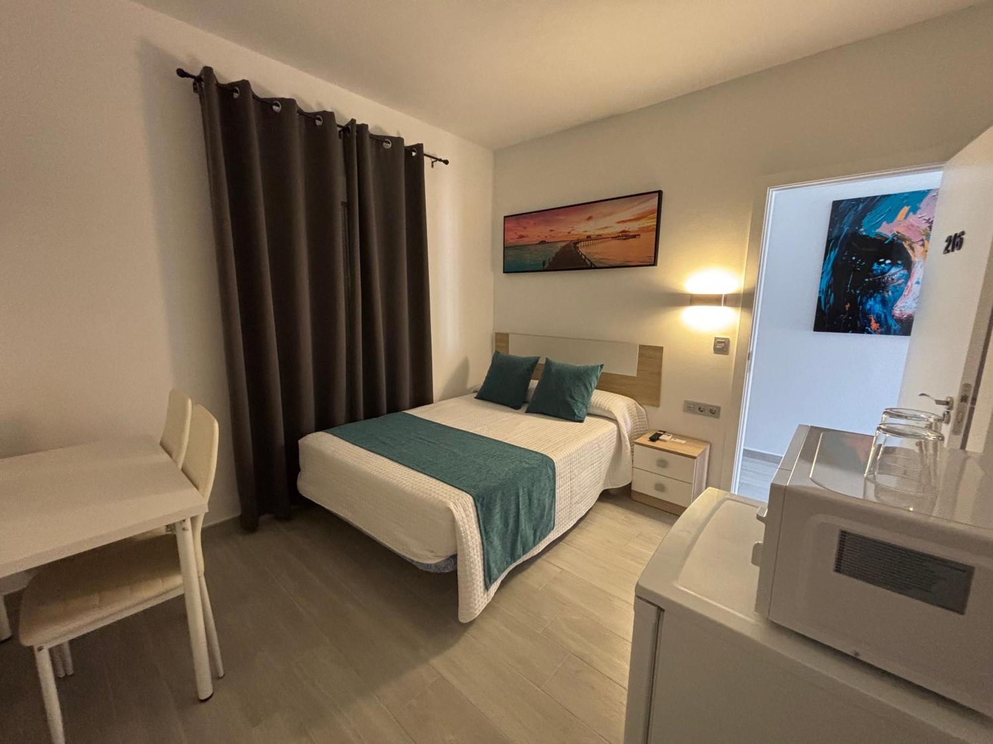 Hostal Los Mellizos Conil De La Frontera Eksteriør bilde