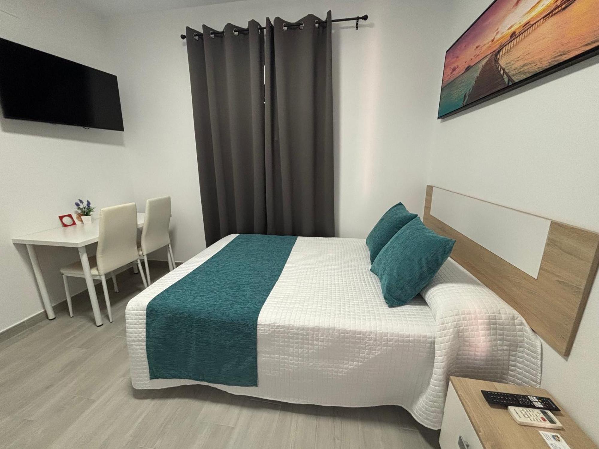 Hostal Los Mellizos Conil De La Frontera Eksteriør bilde
